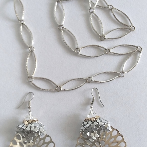 Oval link Sterling necklace with mesh earrings - Picture 5 of 5